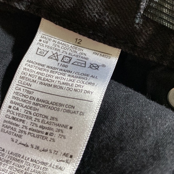 OLD NAVY BOY’S STRAIGHT BUILT IN FLEX BLACK JACK JEANS Size 12 EUC - Picture 10 of 11